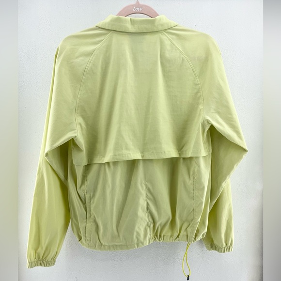 EUC Small The North Face Women’s Class V Windbreaker Neon Yellow - Picture 5 of 6